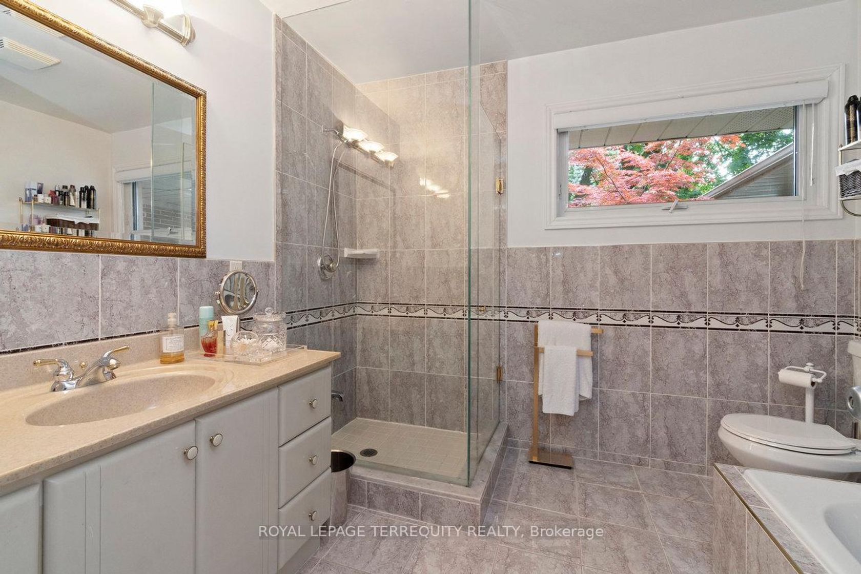 Photo 22 at 416 The Kingsway, Rosethorn, Toronto Photo 22 at 416 The Kingsway, Rosethorn, Toronto