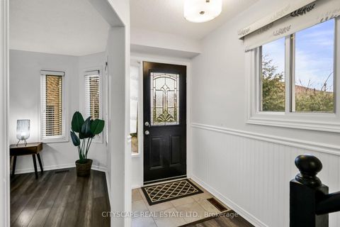 Photo 5 at 79 Weatherup Crescent, West Bayfield, Barrie