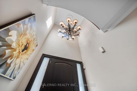 Photo 5 at 6 Filippazzo Road, Vellore Village, Vaughan