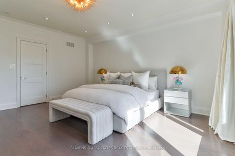 Photo 21 at 51B Burnaby Boulevard, Eglinton, Toronto