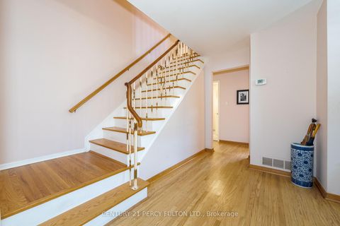Photo 1 at 14 Farmington Crescent, Sullivan, Toronto Photo 1 at 14 Farmington Crescent, Sullivan, Toronto
