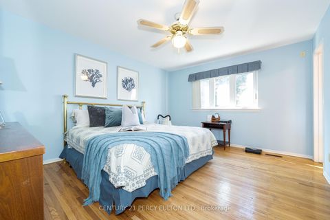 Photo 16 at 14 Farmington Crescent, Sullivan, Toronto Photo 16 at 14 Farmington Crescent, Sullivan, Toronto