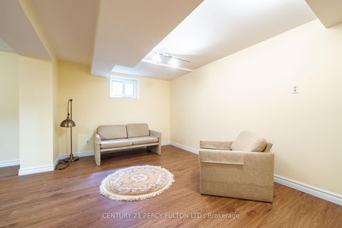 Photo 20 at 14 Farmington Crescent, Sullivan, Toronto