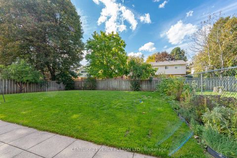 Photo 23 at 14 Farmington Crescent, Sullivan, Toronto
