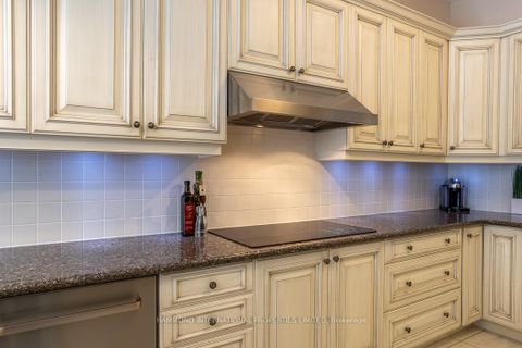 Photo 13 at 203 Hunterwood Chase, Rural Vaughan, Vaughan
