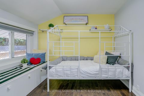 Photo 12 at 57 Munson Crescent, Bendale, Toronto