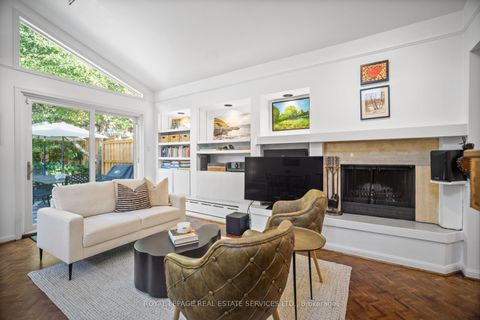 Photo 13 at 470 Roselawn Avenue, Lawrence Park South, Toronto