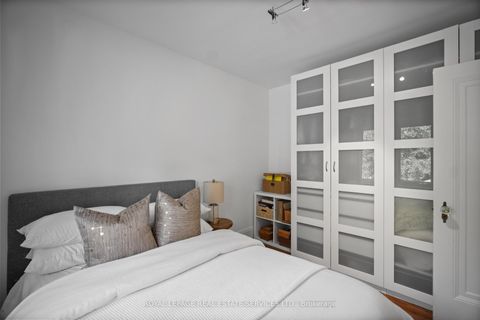 Photo 25 at 470 Roselawn Avenue, Lawrence Park South, Toronto