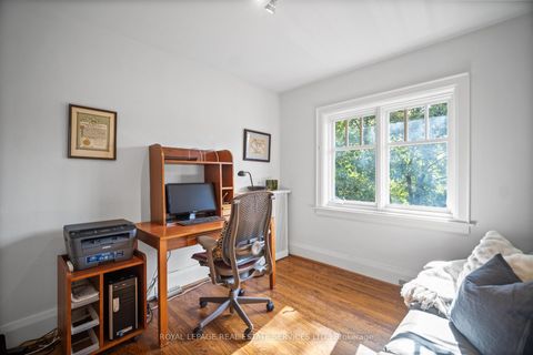 Photo 28 at 470 Roselawn Avenue, Lawrence Park South, Toronto