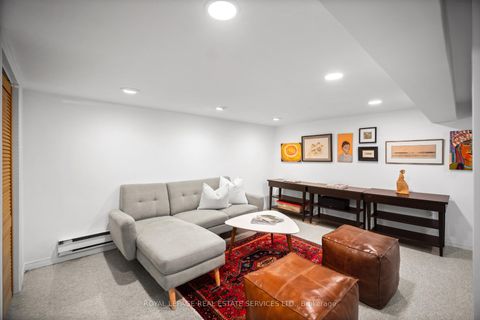 Photo 32 at 470 Roselawn Avenue, Lawrence Park South, Toronto