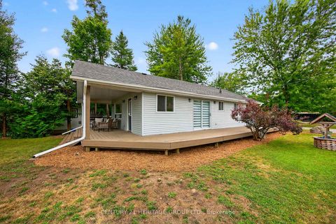 Photo 2 at 1282 Temple Avenue, Lefroy, Innisfil