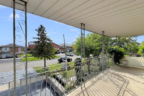 Photo 3 at 154 Shoreham Drive, Black Creek, Toronto Photo 3 at 154 Shoreham Drive, Black Creek, Toronto