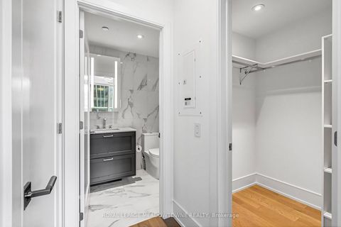 Photo 33 at 826 - 155 Merchants' Wharf, Waterfront Communities C8, Toronto