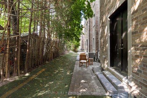 Photo 35 at 23 - 260 Eagle Street, Central Newmarket, Newmarket