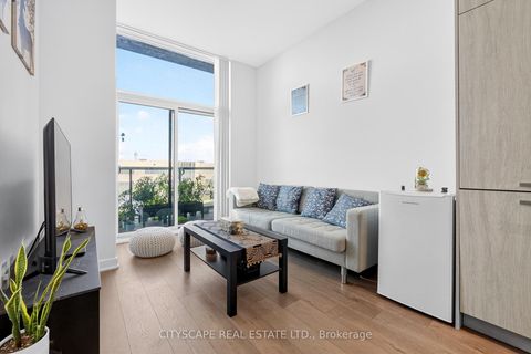 Photo 17 at 210 - 60 Honeycrisp Crescent, Vaughan Corporate Centre, Vaughan