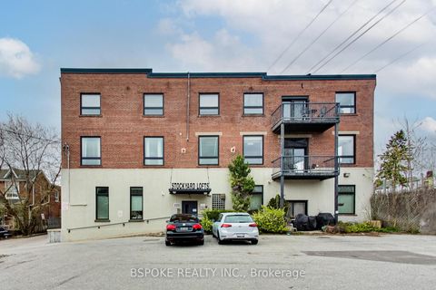 Photo 17 at 18 - 121 Prescott Avenue, Pellam Park, Toronto