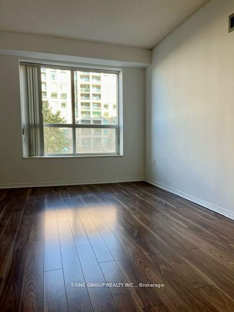 Photo 6 at 605 - 29 Pemberton Avenue, Newtonbrook East, Toronto