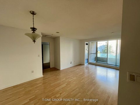 Photo 9 at 605 - 29 Pemberton Avenue, Newtonbrook East, Toronto