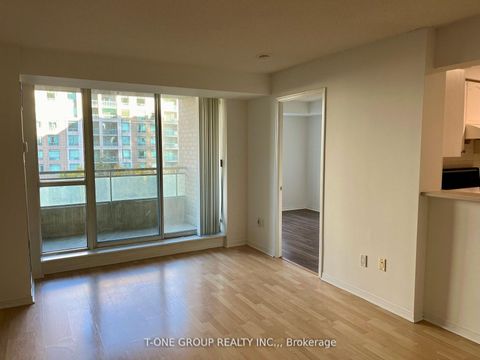 Photo 10 at 605 - 29 Pemberton Avenue, Newtonbrook East, Toronto