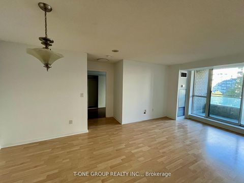 Photo 12 at 605 - 29 Pemberton Avenue, Newtonbrook East, Toronto