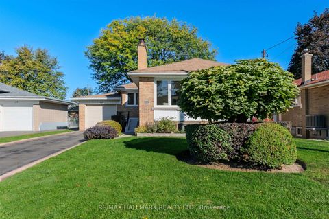 Photo 1 at 172 Brighton Avenue, Bathurst Manor, Toronto Photo 1 at 172 Brighton Avenue, Bathurst Manor, Toronto