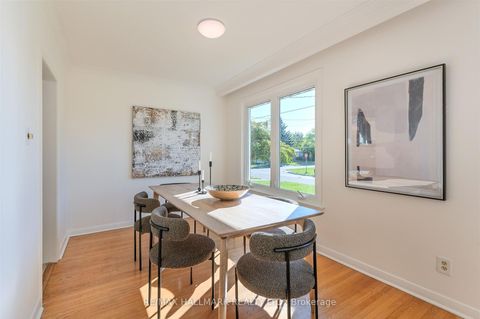 Photo 10 at 172 Brighton Avenue, Bathurst Manor, Toronto Photo 10 at 172 Brighton Avenue, Bathurst Manor, Toronto