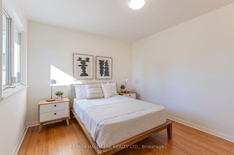 Photo 17 at 172 Brighton Avenue, Bathurst Manor, Toronto Photo 17 at 172 Brighton Avenue, Bathurst Manor, Toronto