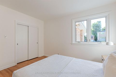 Photo 18 at 172 Brighton Avenue, Bathurst Manor, Toronto Photo 18 at 172 Brighton Avenue, Bathurst Manor, Toronto