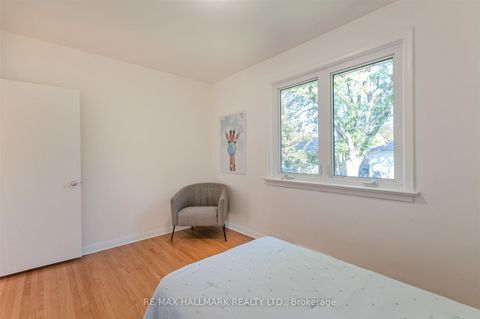 Photo 20 at 172 Brighton Avenue, Bathurst Manor, Toronto Photo 20 at 172 Brighton Avenue, Bathurst Manor, Toronto