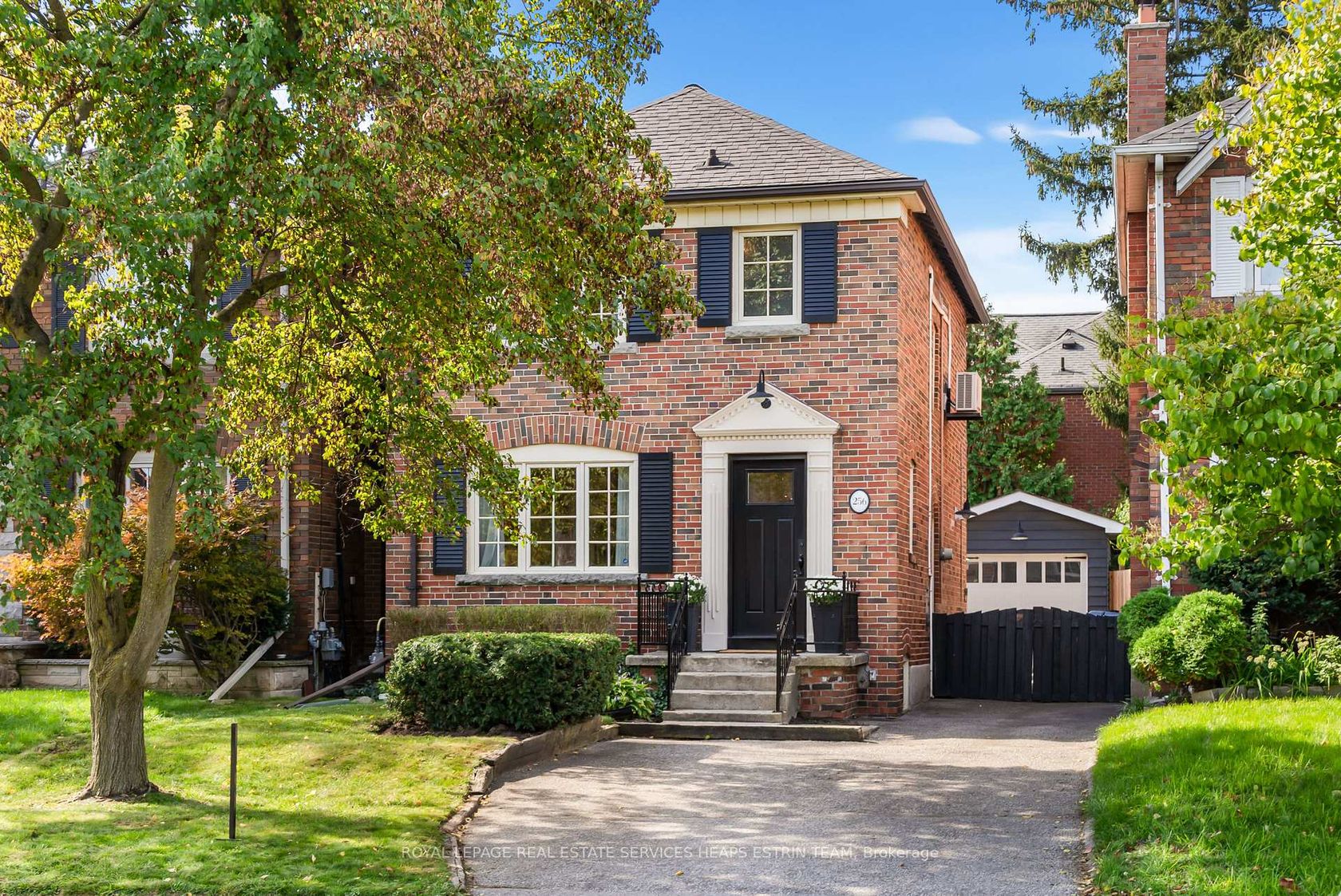 256 Rumsey Road, Leaside, Toronto 