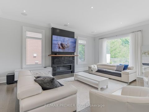 Photo 12 at 111 Codsell Avenue, Bathurst Manor, Toronto Photo 12 at 111 Codsell Avenue, Bathurst Manor, Toronto