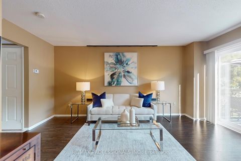 Photo 6 at 46 Tamarack Circle, The Westway, Toronto
