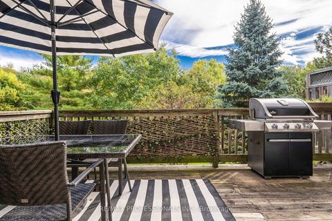 Photo 29 at 46 Tamarack Circle, The Westway, Toronto
