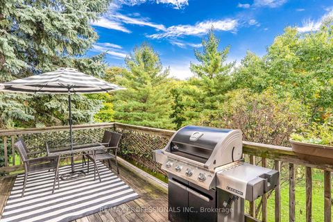 Photo 30 at 46 Tamarack Circle, The Westway, Toronto