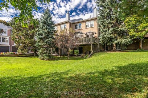 Photo 37 at 46 Tamarack Circle, The Westway, Toronto