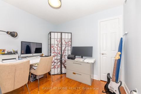 Photo 13 at 813 - 123 Eglinton Avenue E, Mount Pleasant West, Toronto