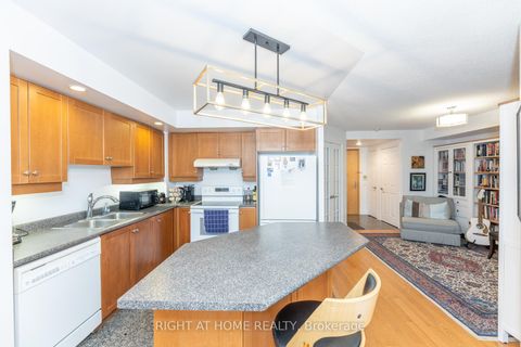 Photo 18 at 813 - 123 Eglinton Avenue E, Mount Pleasant West, Toronto