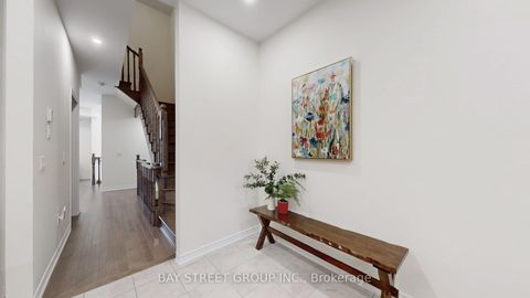 Photo 11 at 80 Puisaya Drive, Rural Richmond Hill, Richmond Hill