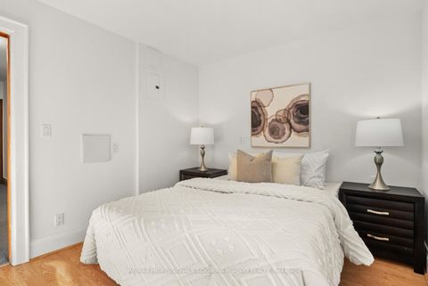 Photo 20 at 11 Winfield Avenue, Bloor West Village, Toronto