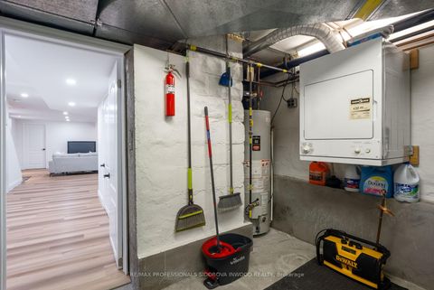 Photo 34 at 11 Winfield Avenue, Bloor West Village, Toronto