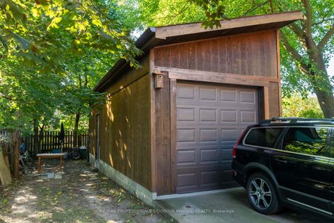 Photo 39 at 11 Winfield Avenue, Bloor West Village, Toronto