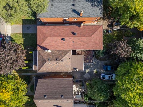 Photo 40 at 11 Winfield Avenue, Bloor West Village, Toronto