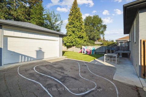 Photo 31 at 12 Margrath Place, West Deane, Toronto