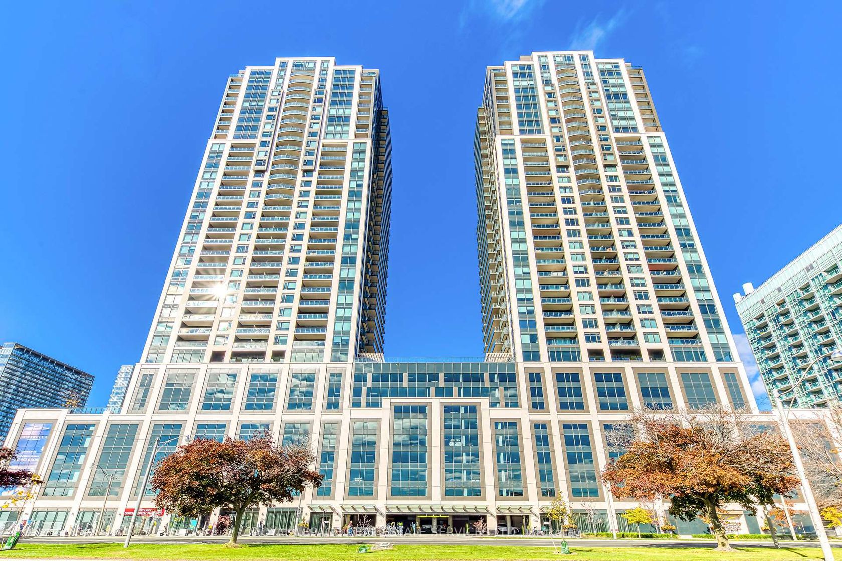 Photo 13 at 1805 - 1926 Lake Shore Boulevard W, Swansea, Toronto Photo 13 at 1805 - 1926 Lake Shore Boulevard W, Swansea, Toronto