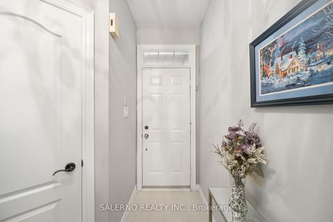 Photo 6 at 2 - 180 Blue Willow Drive, East Woodbridge, Vaughan