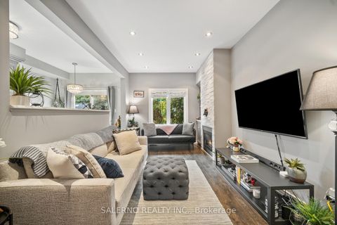 Photo 9 at 2 - 180 Blue Willow Drive, East Woodbridge, Vaughan