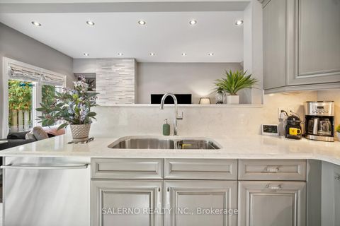 Photo 18 at 2 - 180 Blue Willow Drive, East Woodbridge, Vaughan