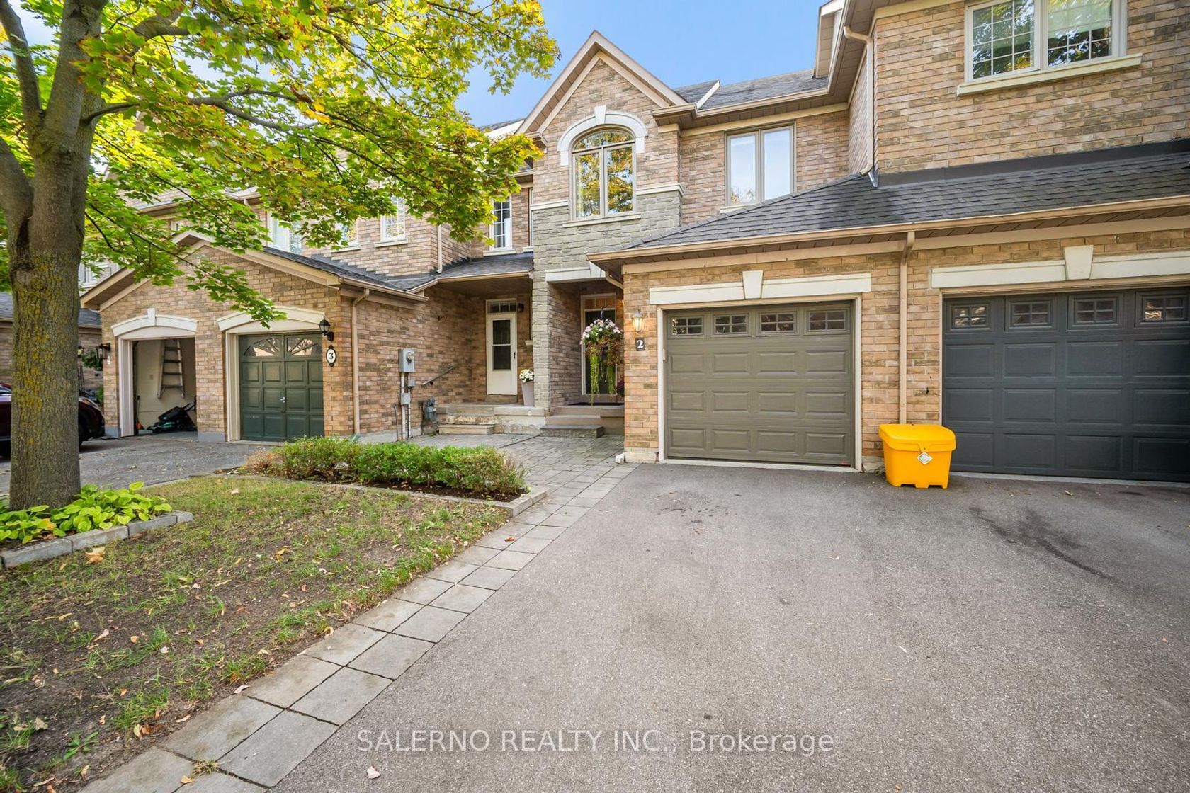 2 - 180 Blue Willow Drive, East Woodbridge, Vaughan 