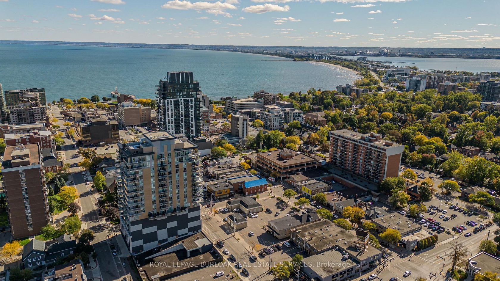1104 - 2025 Maria Street, Brant, Burlington by Loree Meneguzzi Real Estate 1104 - 2025 Maria Street, Brant, Burlington