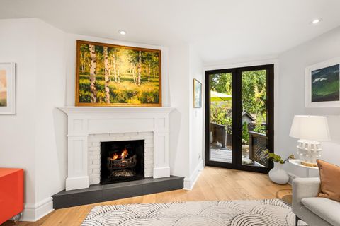 Photo 5 at 60 South Drive, Moore Park, Toronto